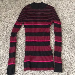 Turtleneck Top/ sweater